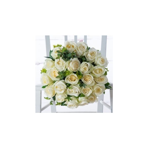 Rózsa csokor 19 szálas tört fehér színben