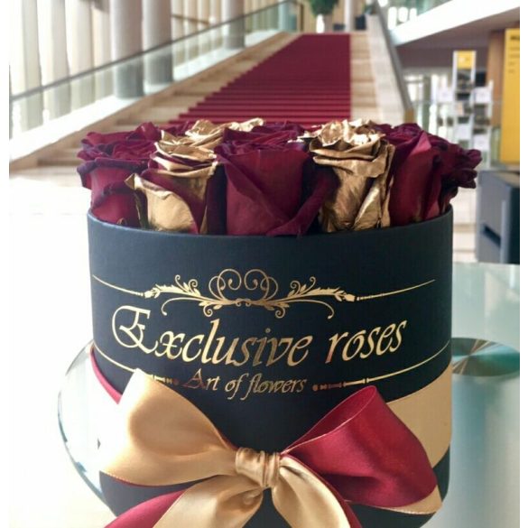 Exclusive Rózsa box Red  & Gold 19 szál