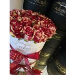 Exlusive Rózsa Box,18-20 szál 