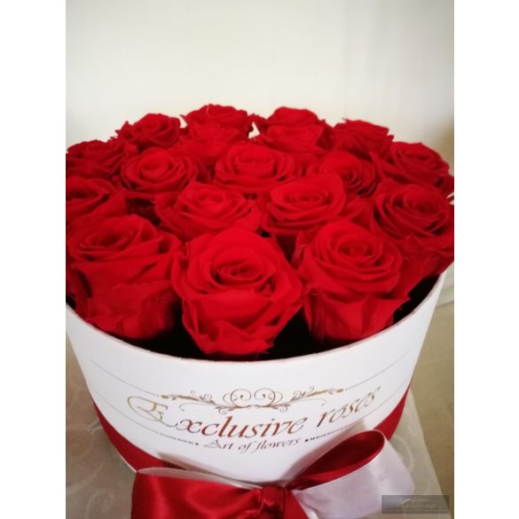 Exclusive Roses 18 szálas Örök rózsa Box
